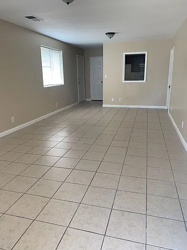 217 Hunters Ln Photo 1