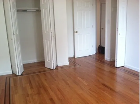 Rented by Robyn Lee, LREB | media 25