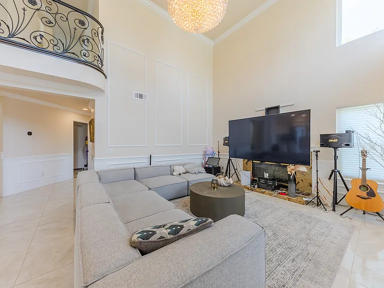 2416 Martingail Dr — Photo 10