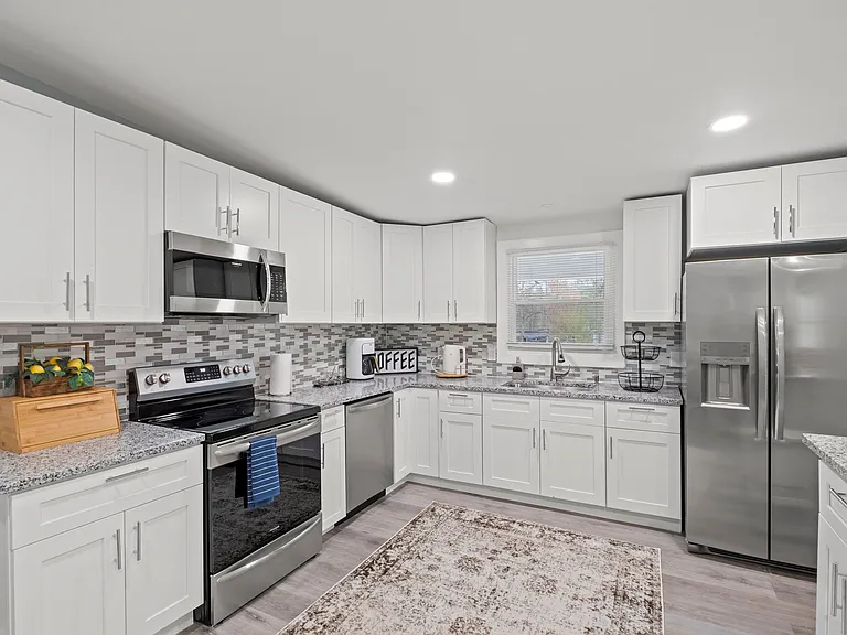 10891 Pettus Rd — Photo 7