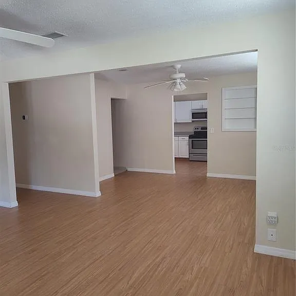 140 Bay Rd — Photo 17