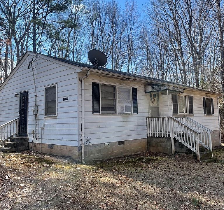 1st image of 15227 Horseshoe Bridge Rd