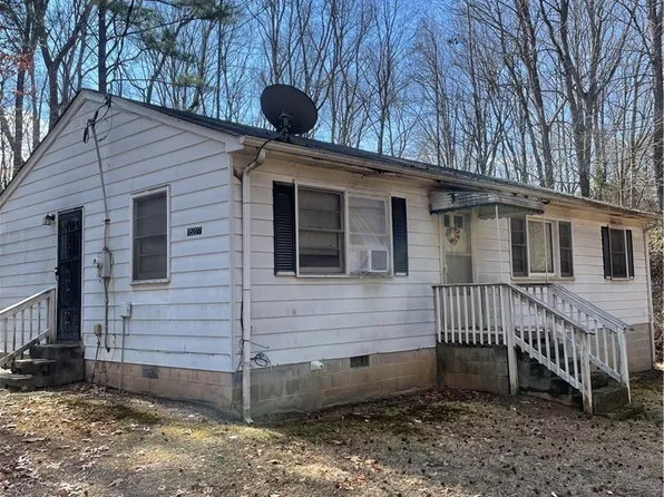 15227 Horseshoe Bridge Rd, Doswell, VA 23047