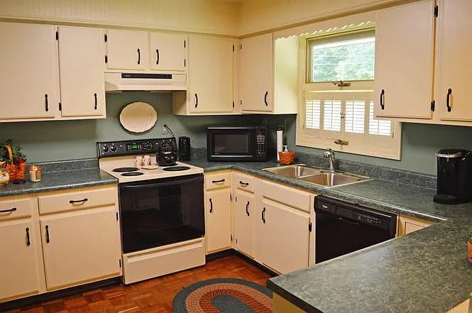 2916 E Eastridge Dr — Photo 5