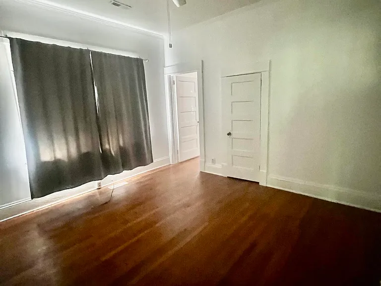 314 N Harvey St — Photo 4