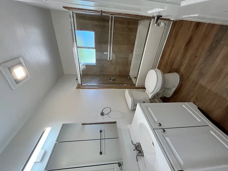 Colony Street Apts — Photo 19