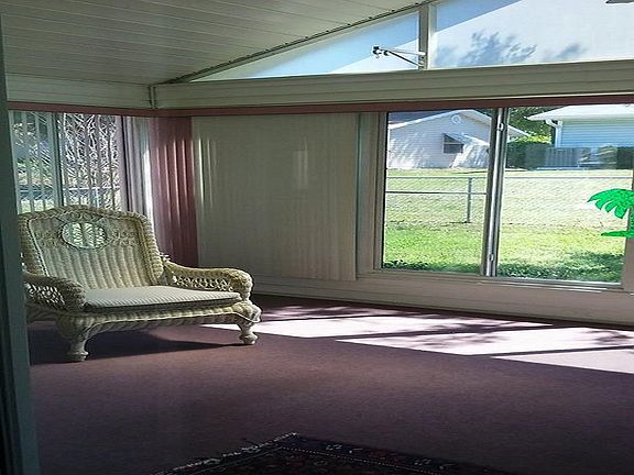 11585 lania_04182016