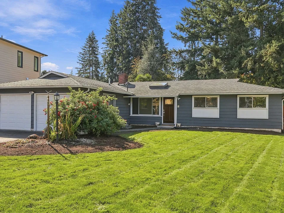 2501 165th Ave NE