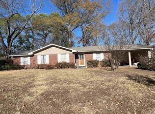 4136 Barfield Rd, Memphis, TN 38117