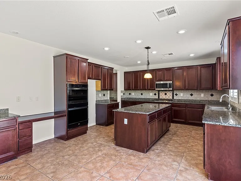 758 London Eye Ct — Photo 28