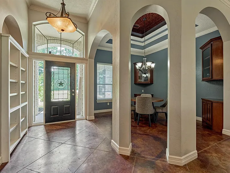 9102 Marshall Ct — Photo 18