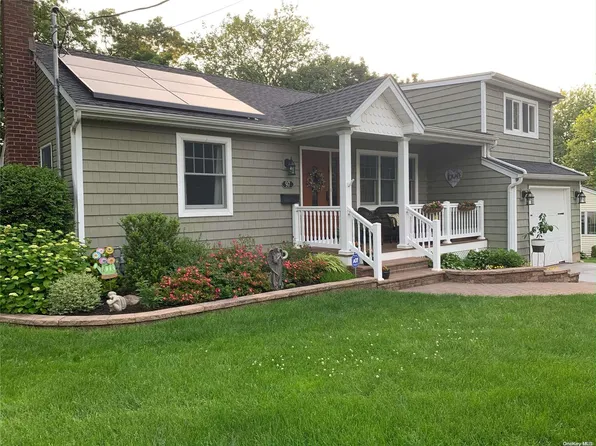 97 Iceland Drive, South Huntington, NY 11746