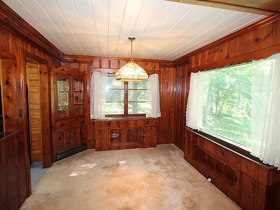 4th image of 29306 Durand AVENUE