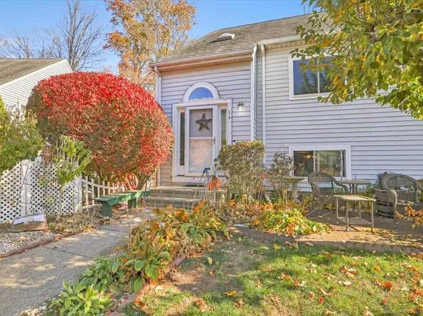 16 Clubhouse Drive #16, Cromwell, CT 06416