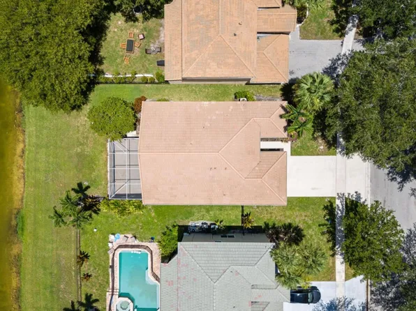 209 Seminole Lakes Drive, Royal Palm Beach, FL 33411