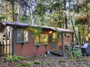 73411 E Little Brook Ln, Rhododendron, OR 97049