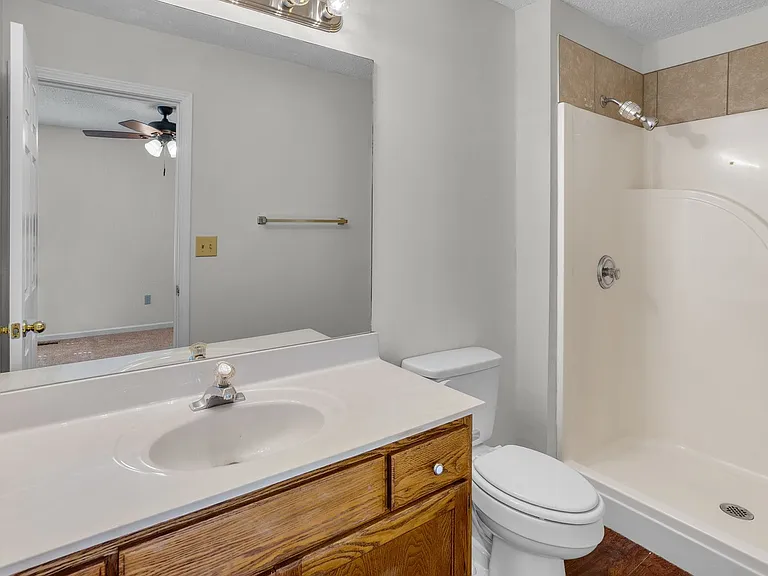 4401-4403 Cheryl Ct. — Photo 33