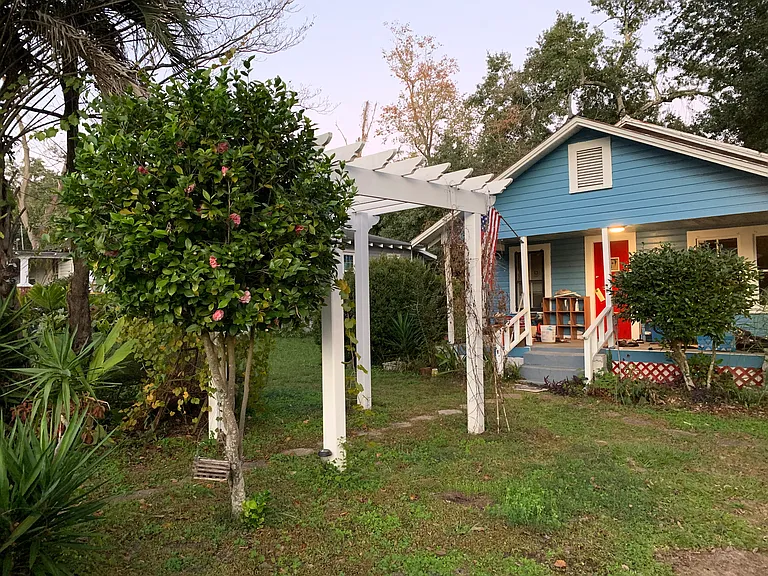 Gibbs Dr — Photo 4