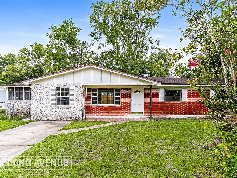 5442 Foxboro Rd — Photo 1