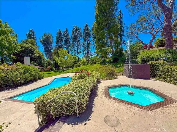 241 W Avocado Crest Rd, La Habra Heights, CA 90631