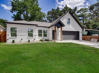 5611 Laster Rd, Fort Worth, TX 76119