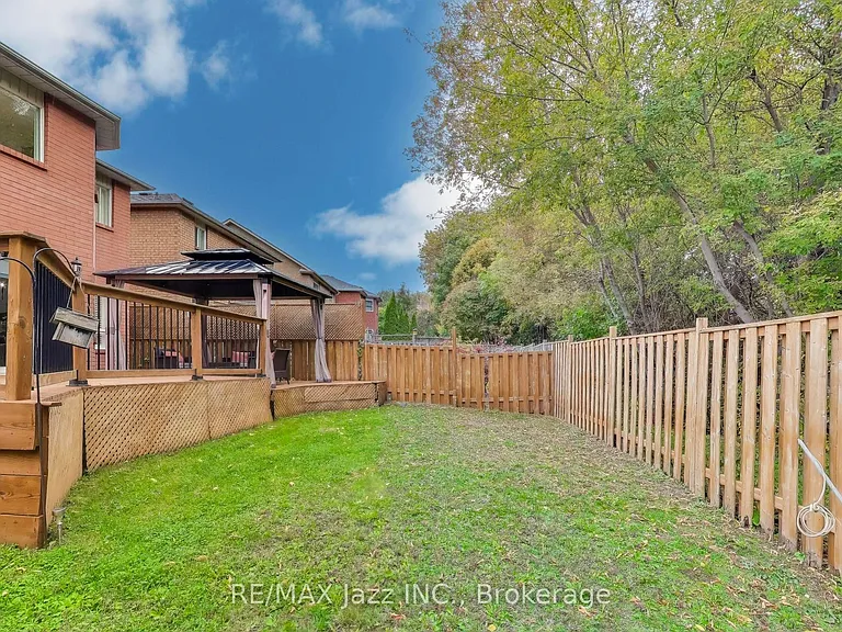 9 Maconnachie Pl — Photo 32