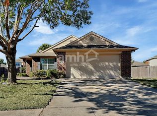 709 Devontree Ct, Fort Worth, TX 76114