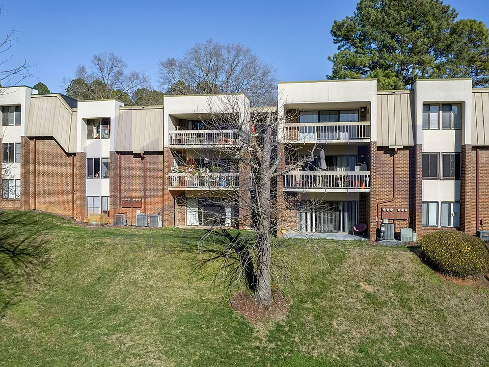 500 Umstead Dr #103-D