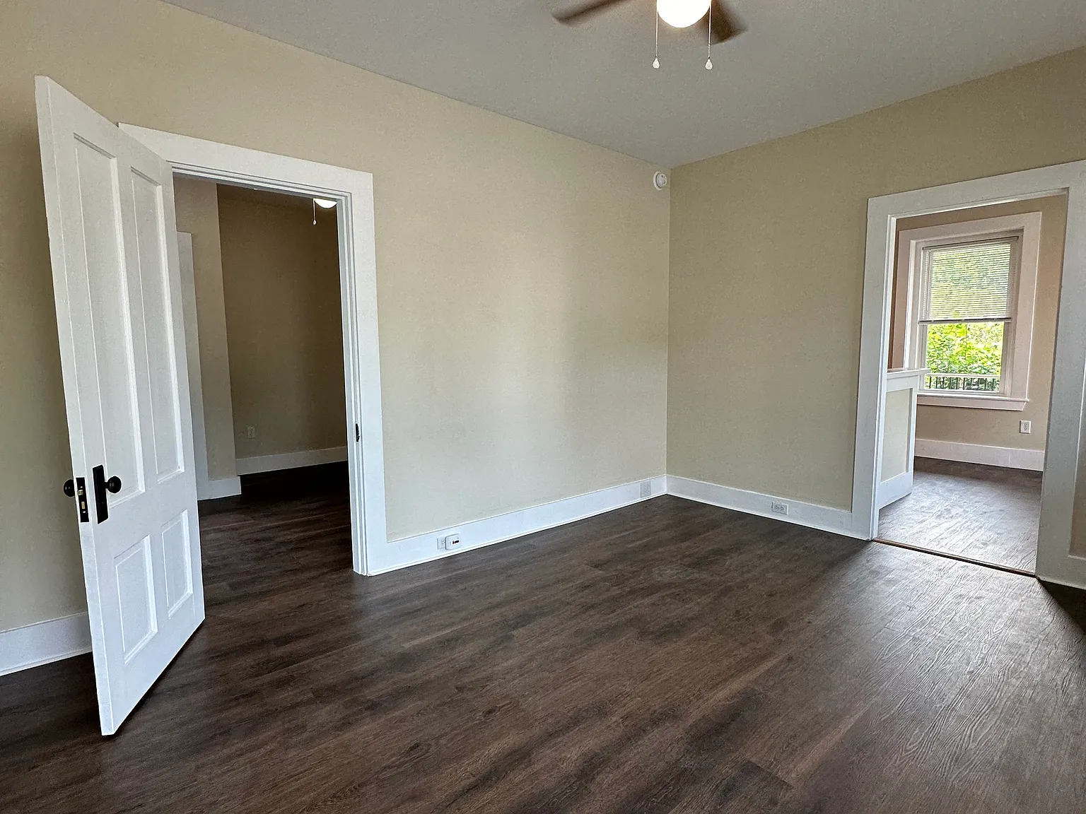 1 bed, $1,300 — Photo 4