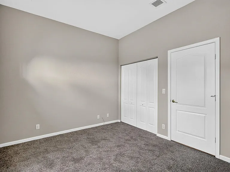 6305 Spring Lake Ter — Photo 23