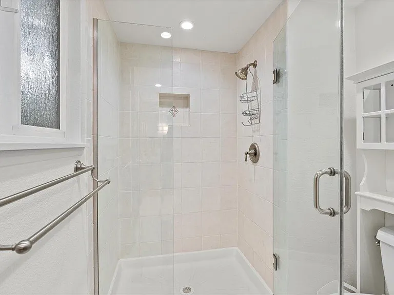 101 Point Fosdick Cir NW — Photo 26