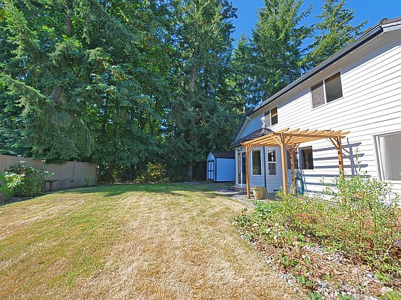 3rd image of 13366 Graywolf Pl NE