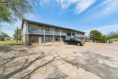 Park Apartments Photo 1