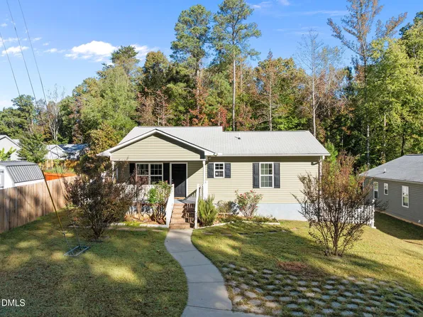 320 School House Rd, Efland, NC 27243