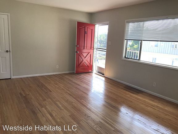 4th image of 12121 La Maida St APT 12