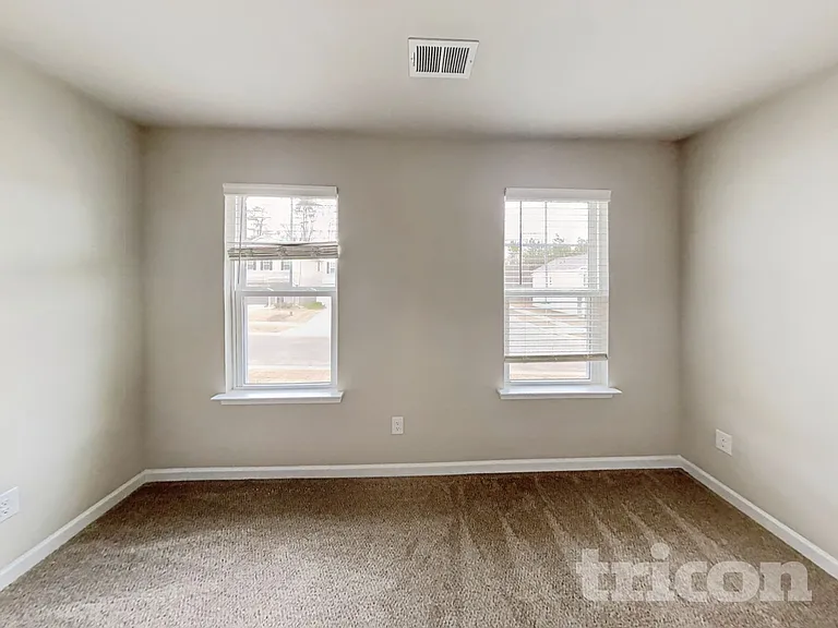 126 Spring Knoll Dr — Photo 13