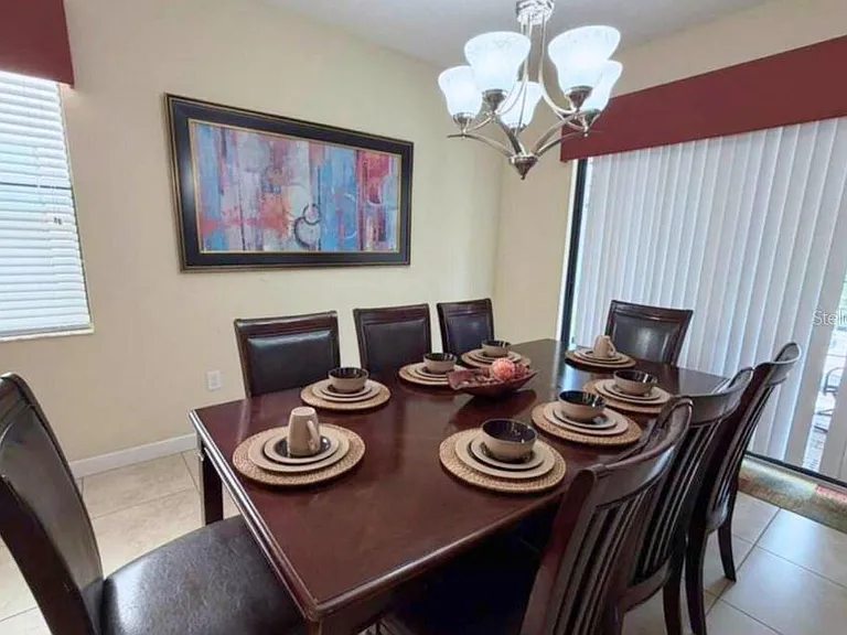 1423 Wexford Way — Photo 7
