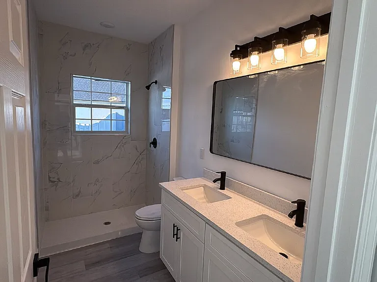 833 Colville Dr — Photo 10