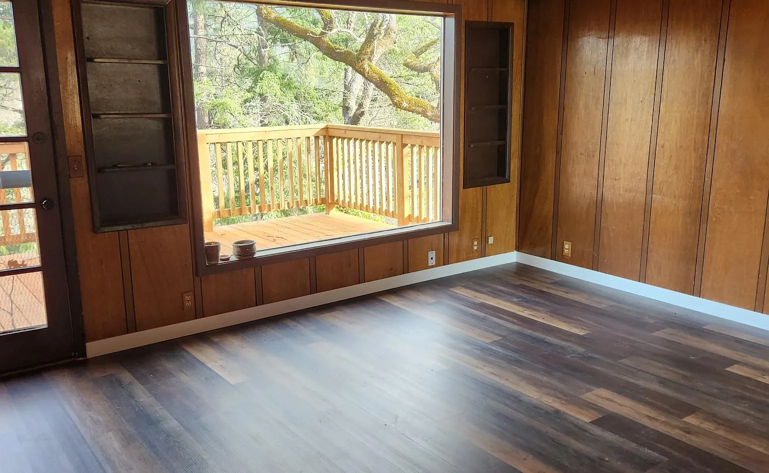 220 Crescent Dr — Photo 2