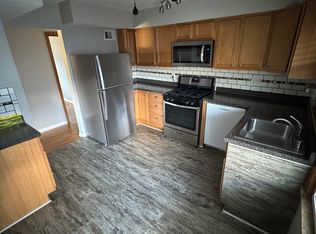 515 E Howard Ave #515, Milwaukee, WI 53207