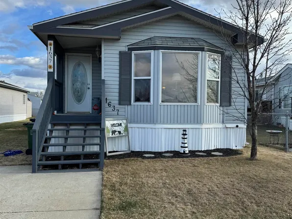 1637 68th Ave NW, Edmonton, AB T6P 0A5