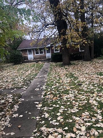 1st image of 9832 Queen Oaks Dr