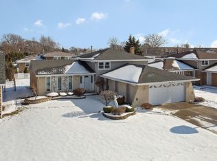 8035 Odell Ave, Bridgeview, IL 60455