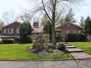 555 Old Dutch Rd, Bedminster, NJ 07921