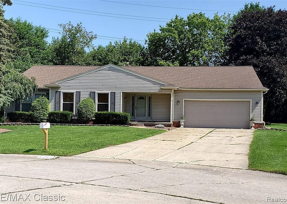 1st image of 41900 W Baintree Cir S