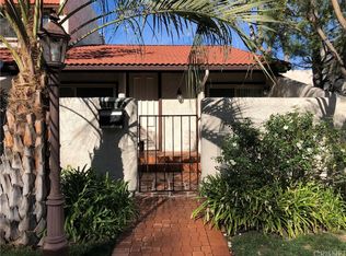 22251 Erwin St, Los Angeles, CA 91367