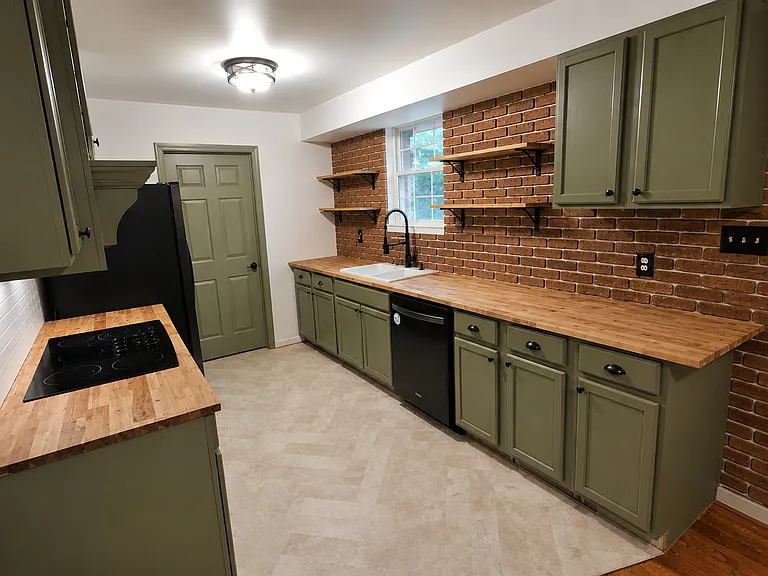 1202 Joseph Ave — Photo 5
