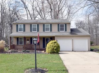 1421 White Oak Dr NE, Warren, OH