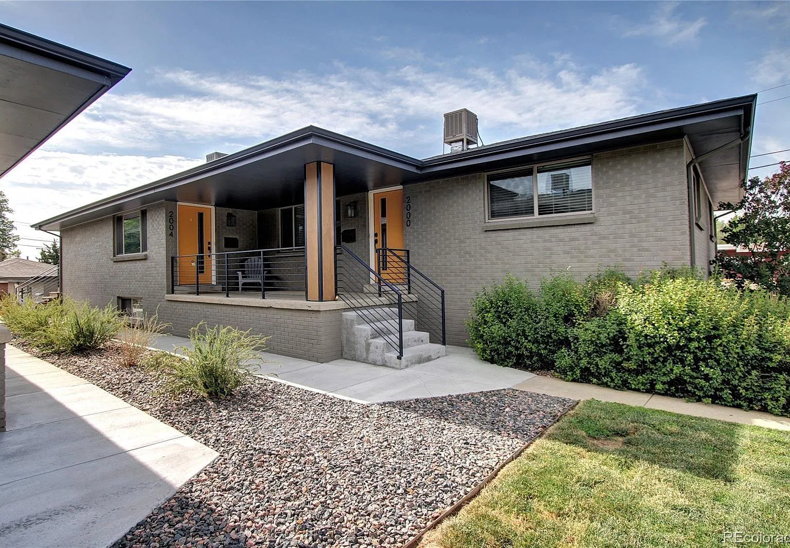 4 bed, 2010 sqft, $2,750 — Photo 3