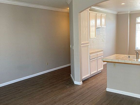 2nd image of 2097 Milan Way